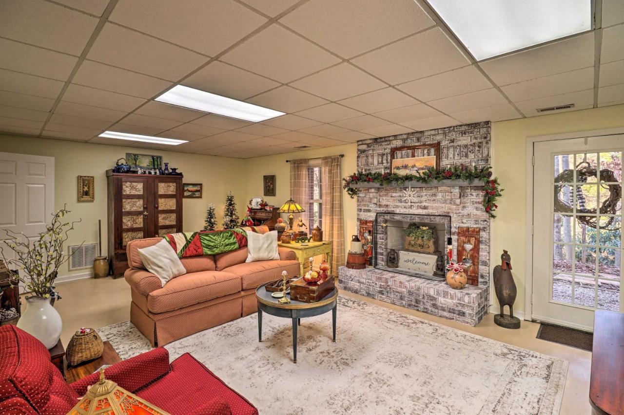 Private Hendersonville Hideaway With Fire Pit! Eksteriør billede