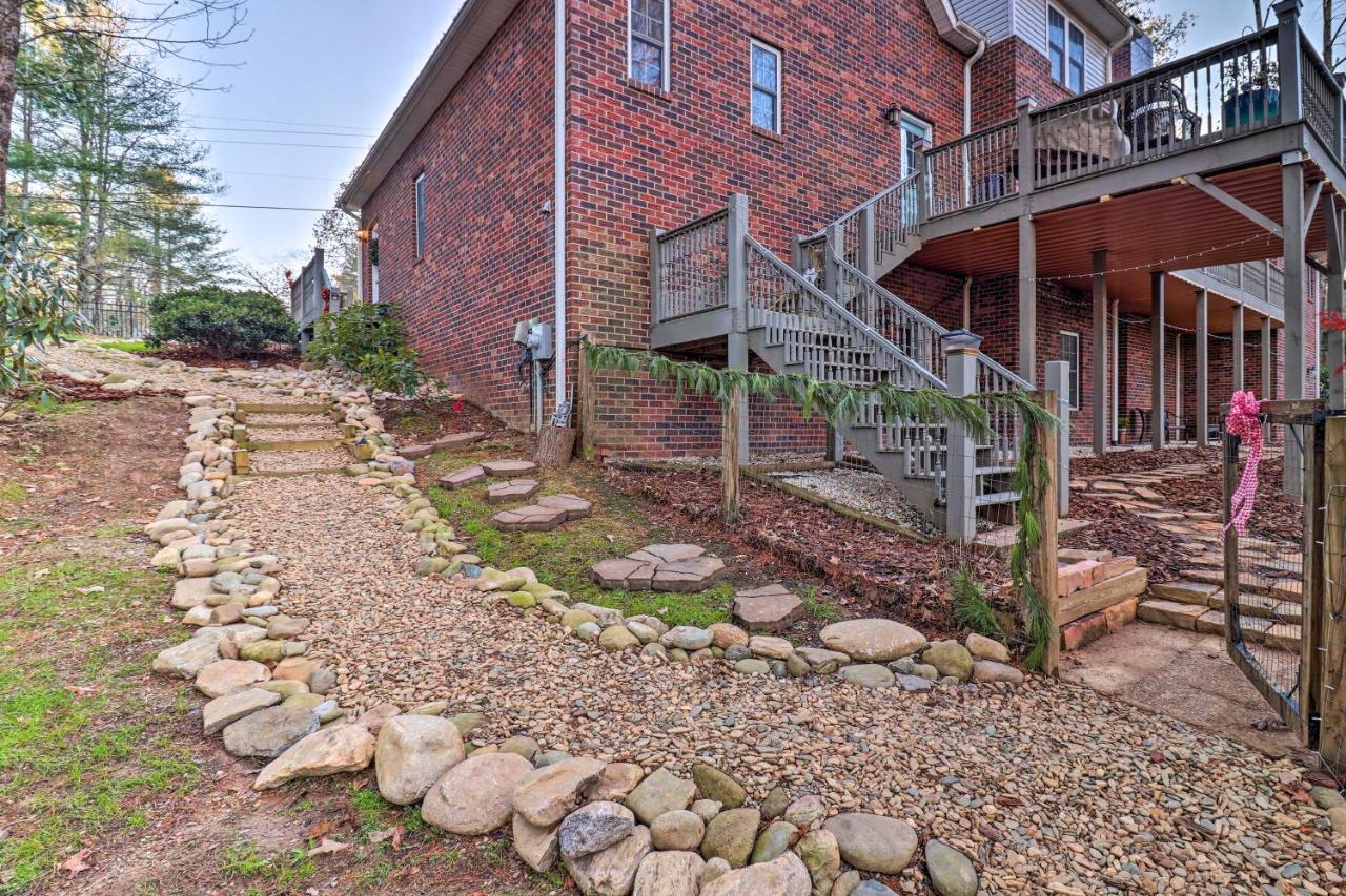 Private Hendersonville Hideaway With Fire Pit! Eksteriør billede
