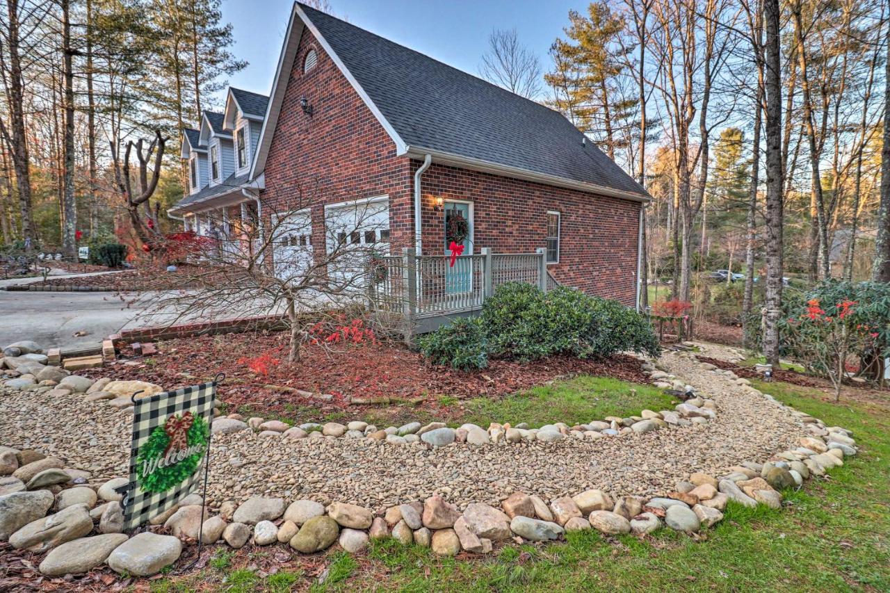 Private Hendersonville Hideaway With Fire Pit! Eksteriør billede